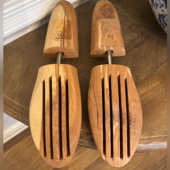Allen Edmonds Cedar Shoe Tree Stretchers Size Large - Picture 2 of 5
